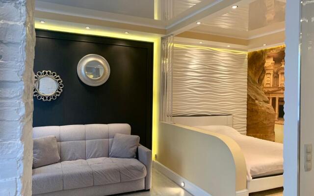 Апартаменты Студия Родионова 192/3