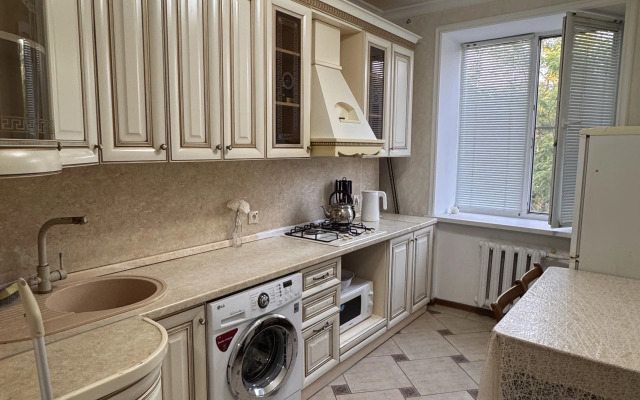 Dvuhkomnatnaya V Tsentre Goroda Flat