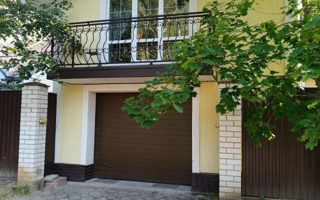Solnechnaya 15 Private House