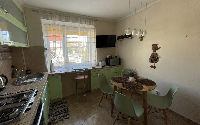 Dvuhkomnatnaya s saunoj u Verhnego ozera Flat