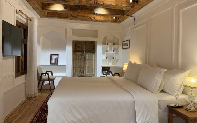 Usman Heritage Mini-hotel