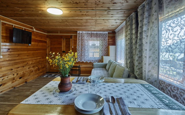 Гостевой дом Летний домик из кедра с баней