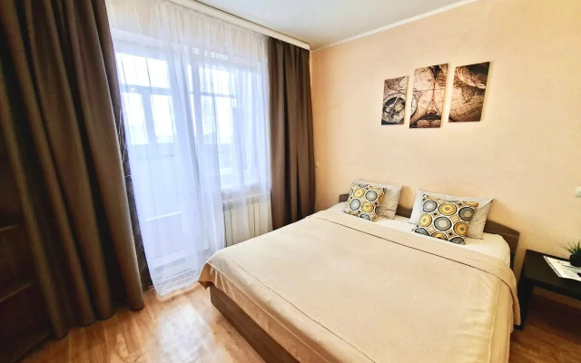 V tsentre na ulice Lenina Apartments