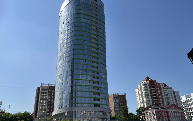 Квартира Дизайнерская Студия Напротив Роял Парка