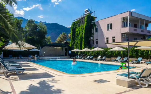 Tal Beach Hotel