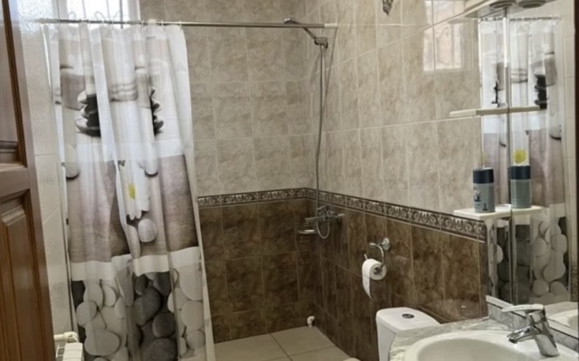 Nana Guest House