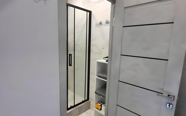 81 Apartments