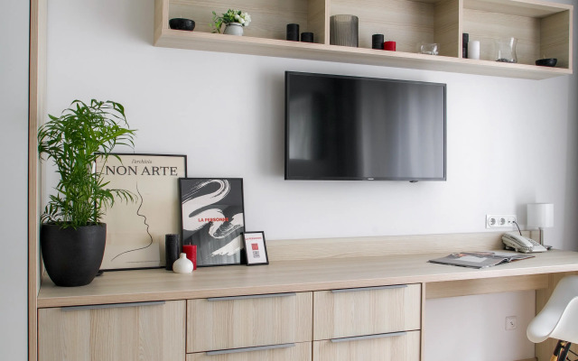 Marata S Potryasayuschim Vidom Apartments