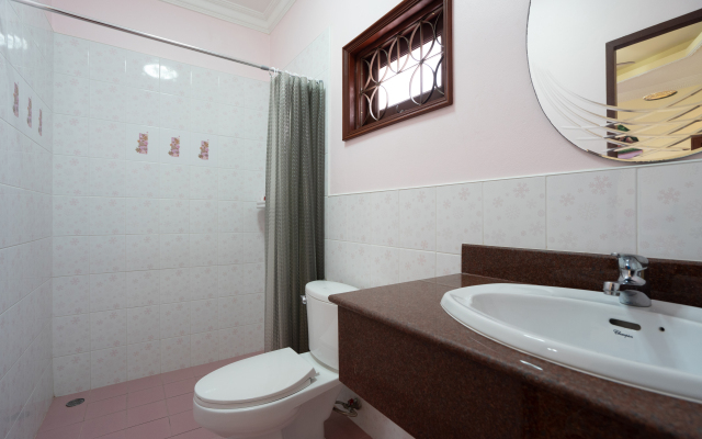 Spacious 3BR Family Villa with Private Pool Villa