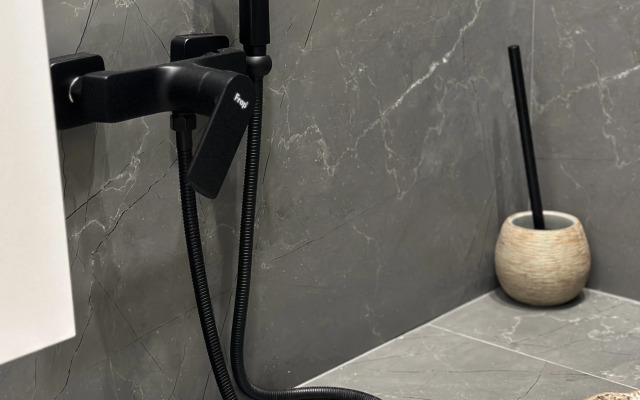 Квартира "Эленика" в Махачкале с видом на озеро и мечеть