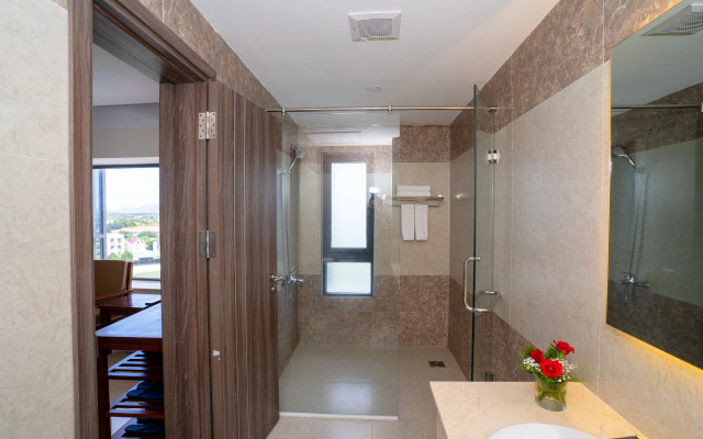 Navy Cam Ranh Hotel