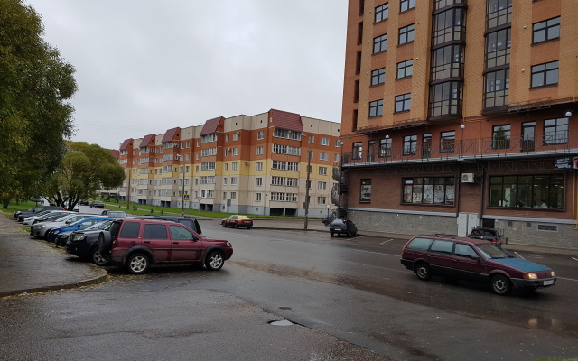 Na Narodnoy 4 Flat