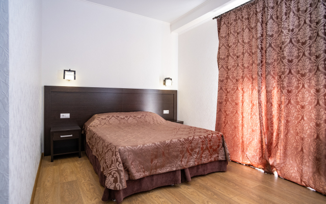 PIANO (PIANO) Guest House