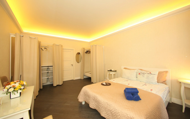 Апартаменты Просторные Апартаменты Рядом с Сенной Площадью