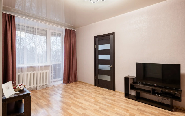 Квартира Просторная двухкомнатная на Каховской