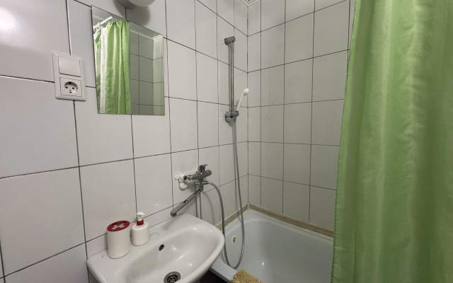 Квартиры Рантье-Центр-ЖД Вокзал на Карасунской 184 1