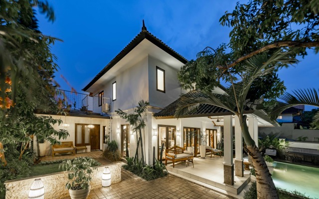 Вилла Gang Bima - Unique Retro Seminyak Private Mansion