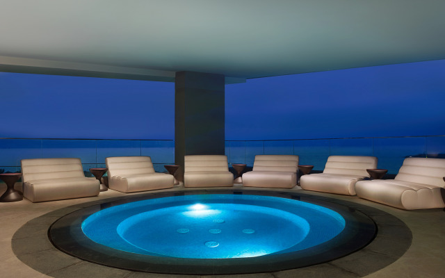 Wyndham Garden Ajman Corniche hotel