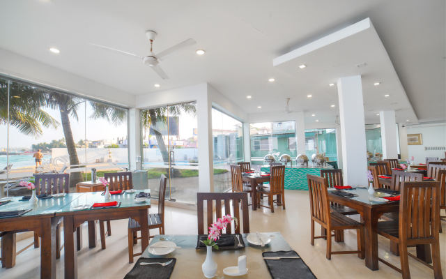 Hikkaduwa Beach Hotel