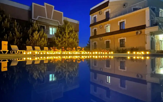 Altera Guest House