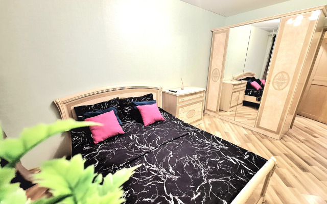 Квартира Большая двухкомнатная квартира