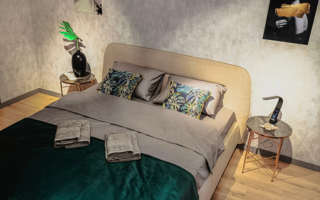 Novye V Dome Biznes Klassa S Okhranoy Apartment