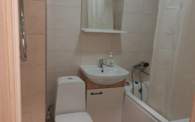 Uyutnaya Na Beregu Morya Flat