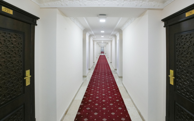 Orient Star Varahsha Hotel