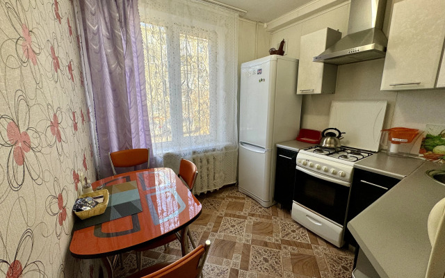 Апартаменты на Парижской коммуны 50