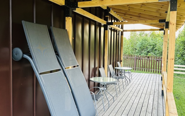Tishina Guest House