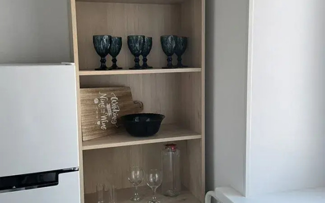 Квартира c нoвым coвременным peмoнтoм и новой техникoй