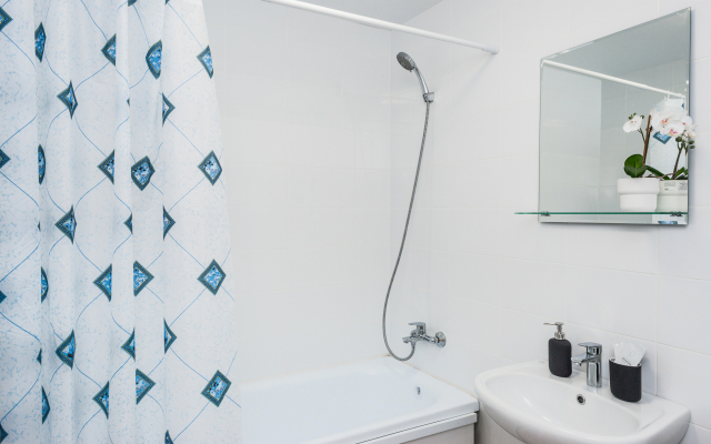 Квартира Двухкомнатная квартира у ЖД вокзала ЗиК