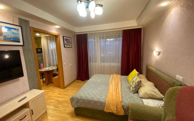 Апартаменты с 1 комнатой и балконом (КВАРТИРА51)