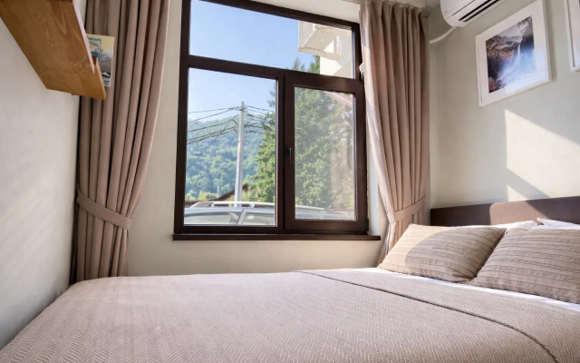 Двухкомнатные Апартаменты с Видом на Горы