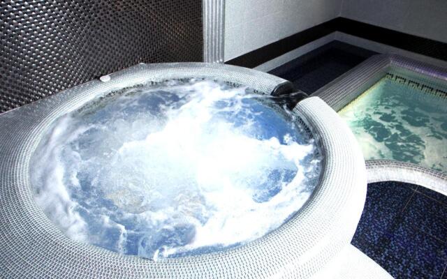 Roma Yerevan & Tours Hotel