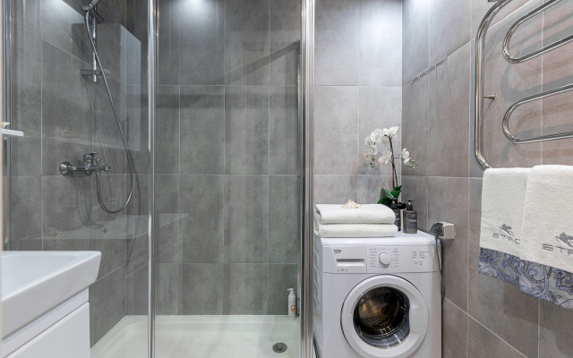 Апартаменты на Караванной