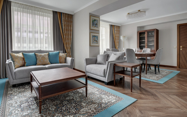 Safmar Palace Hotel Moscow (ex.Sheraton Palace)