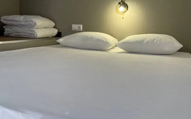 Апартаменты Новая студия на Маяковского 6