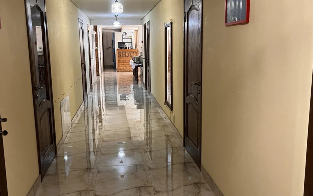Shatun Hotel