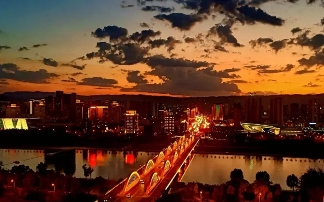 Rainbow Hotel – Outside – Taiyuan
