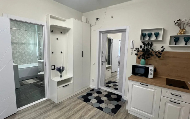 Квартира Евротрешка с Видом на Бacсeйн в ЖК Кипарис 168