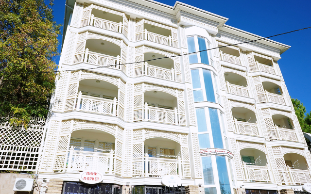 Bon Maison  Boutique Hotel