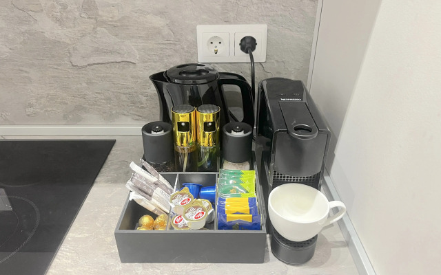 inSochi v samom centre Sochi na Navaginskoj N359 Apartments