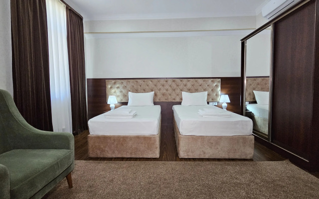 Grand Turon Plaza Hotel