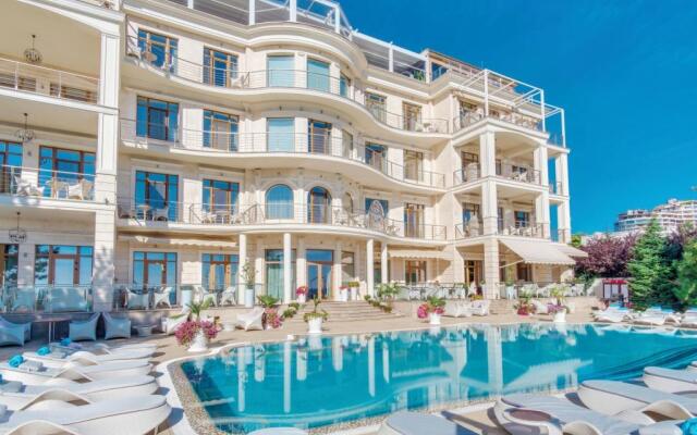 Panorama De Luxe Hotel