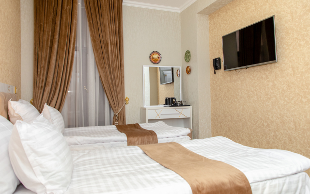 The Royal Hotel