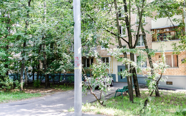 Na Ulitse Bolshaya Filevskaya 59/2 Apartments