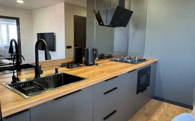 V gostyakh u A. Nevskogo Flat