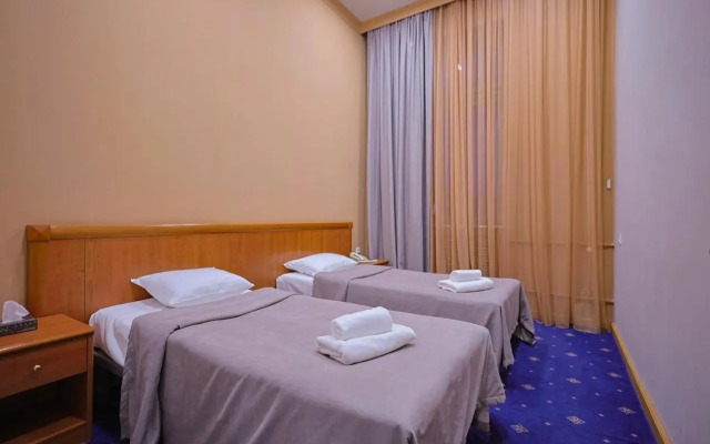 Araks Hotel Complex