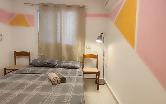 V Krayot Apartments